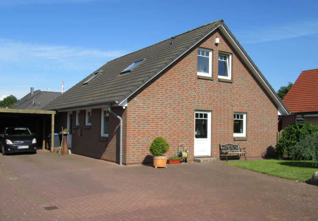 Attraktives Einfamilien-Niedrigenergiehaus in schöner, ruhiger Lage Attraktives Einfamilien-Niedrigenergiehaus in schöner, ruhiger Lage